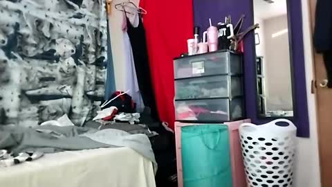 Snapshot of branda_ley chatting on 11/24/25, 01:05 Brandaley online show from 11/24/25, 01:05