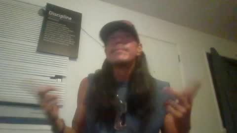 Snapshot of brandenandtribe005 chatting on 06/26/26, 04:50 brandenandtribe005 online show from 06/26/26, 04:50