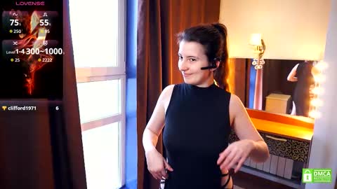 Hild online show from 10/31/25, 06:14