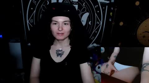 BrandiWRLD999 online show from 10/01/25, 10:27