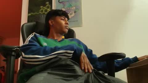 Snapshot of brandon_ball chatting on 10/16/25, 12:00 Brandon Ball online show from 10/16/25, 12:00