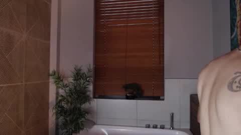 brandon_starkk online show from 12/04/25, 12:36