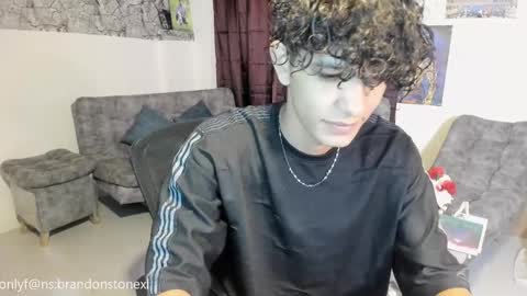 Snapshot of brandonstonexl chatting on 02/18/25, 05:53 Brandon Stone online show from 02/18/25, 05:53