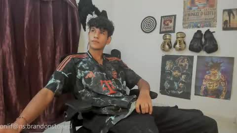 Snapshot of brandonstonexl chatting on 10/01/25, 06:58 Brandon Stone online show from 10/01/25, 06:58