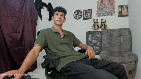 Snapshot of brandonstonexl chatting on 11/06/25, 10:43 Brandon Stone online show from 11/06/25, 10:43