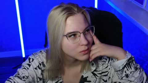 Belle  online show from 12/26/24, 01:51