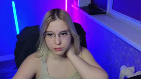 Belle  online show from 02/28/25, 01:05