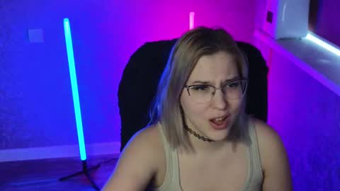 Belle  online show from 03/07/25, 08:13