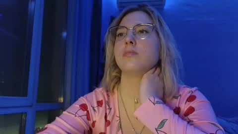 Belle  online show from 01/11/26, 01:27