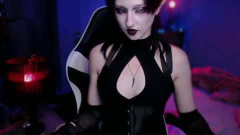 Snapshot of brandy_queen chatting on 05/22/26, 08:14 Aurorabut ur dad just calls me Rory online show from 05/22/26, 08:14