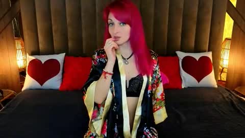 Snapshot of brandybloomm chatting on 03/10/26, 08:25 Brandybloomm online show from 03/10/26, 08:25