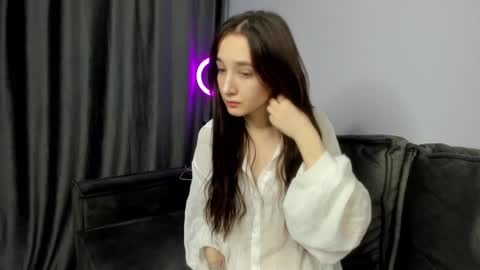 Snapshot of brandylov chatting on 12/17/24, 06:42 iveta online show from 12/17/24, 06:42