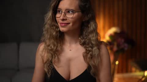 Snapshot of brandywhite chatting on 12/11/24, 05:21 Alex online show from 12/11/24, 05:21