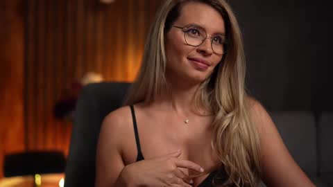 Snapshot of brandywhite chatting on 01/26/25, 07:42 Alex online show from 01/26/25, 07:42