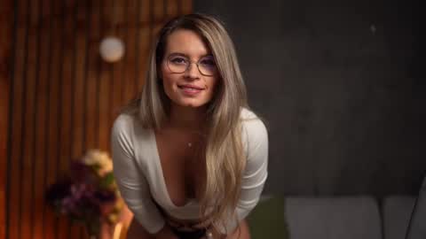 Snapshot of brandywhite chatting on 03/03/25, 08:27 Alex online show from 03/03/25, 08:27