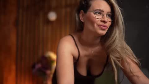 Snapshot of brandywhite chatting on 03/12/25, 04:41 Alex online show from 03/12/25, 04:41