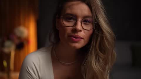 Snapshot of brandywhite chatting on 11/29/25, 05:21 Alex online show from 11/29/25, 05:21