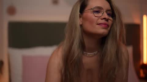 Snapshot of brandywhite chatting on 03/26/26, 05:35 Alex online show from 03/26/26, 05:35