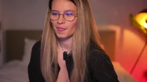 Alex online show from 05/31/26, 04:20