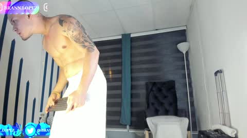 Snapshot of branfonhot chatting on 12/31/24, 03:55 Instagram             twitter BRAN LOPEZ  online show from 12/31/24, 03:55