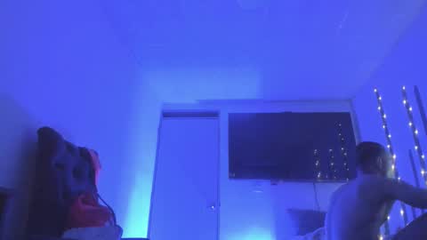 Snapshot of branfonhot chatting on 10/29/25, 10:22 Instagram             twitter BRAN LOPEZ  online show from 10/29/25, 10:22