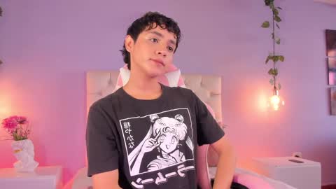 Snapshot of brann_tadzio chatting on 01/13/25, 01:06 online show from 01/13/25, 01:06