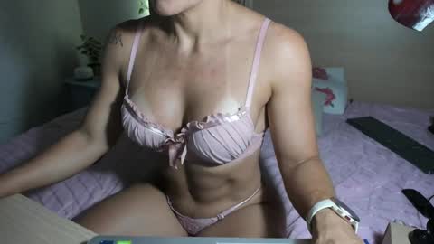 Carolina Ferrari online show from 03/07/25, 09:59