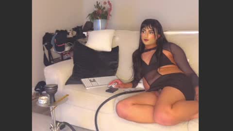 Snapshot of brattytransfemme chatting on 05/14/26, 01:45 sasha ali online show from 05/14/26, 01:45