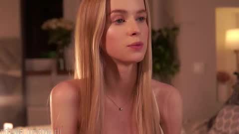 Snapshot of brave_journey chatting on 10/03/25, 08:28 Eli online show from 10/03/25, 08:28