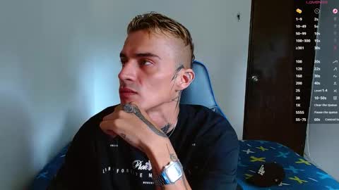 Snapshot of bray_hotboy chatting on 12/21/25, 03:30 Bray Hotboy online show from 12/21/25, 03:30