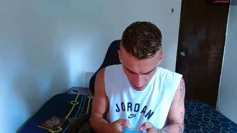 Snapshot of bray_hotboy chatting on 01/09/26, 03:48 Bray Hotboy online show from 01/09/26, 03:48