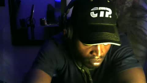 Snapshot of brayan1111x chatting on 03/25/26, 04:46 brayan1111x online show from 03/25/26, 04:46