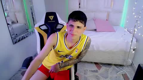 Snapshot of brayan_lopezz chatting on 01/07/25, 07:38 BRAYAN online show from 01/07/25, 07:38