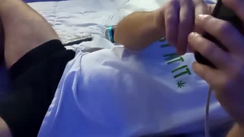 Snapshot of brazilfit420 chatting on 12/30/24, 01:37 hard like rock online show from 12/30/24, 01:37