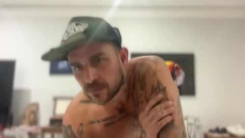 Snapshot of braziliannewyorker chatting on 12/02/24, 03:47 LostAndFoundinBrazil online show from 12/02/24, 03:47