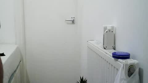 Snapshot of brazillllondonn chatting on 04/29/26, 08:04 brazillllondonn online show from 04/29/26, 08:04