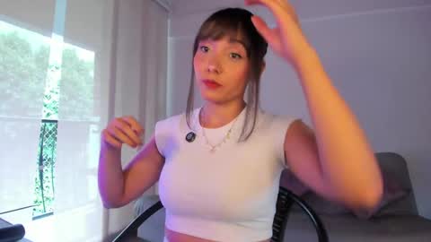 Snapshot of breakfastwithtiff chatting on 05/26/26, 08:38 Mar Unboxinbg For My B-DaySunday 21th June online show from 05/26/26, 08:38