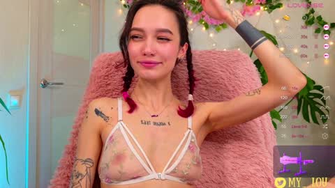 Ashley Dolce and Lou online show from 03/08/25, 09:40