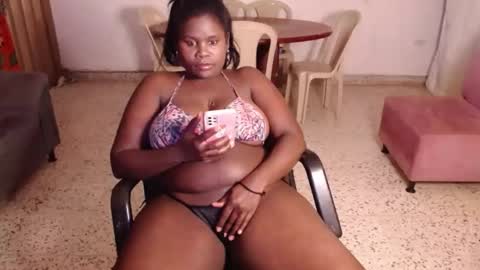 Valentina online show from 01/12/25, 04:00