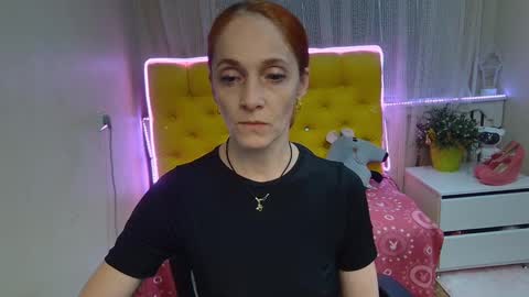 Snapshot of breeterner chatting on 02/05/25, 03:13 breeterner online show from 02/05/25, 03:13