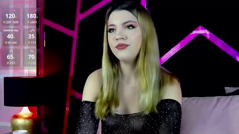 Zeline online show from 01/11/26, 05:29