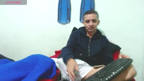 Snapshot of breinerxxlhot chatting on 02/18/25, 01:10 Breiner online show from 02/18/25, 01:10