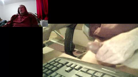 bremer64 online show from 01/12/25, 11:07