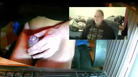 Snapshot of bremer64 chatting on 11/14/25, 08:46 bremer64 online show from 11/14/25, 08:46