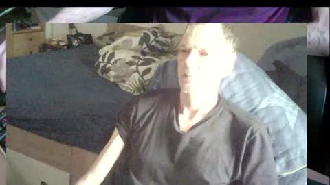 Snapshot of bremer64 chatting on 06/29/26, 02:28 bremer64 online show from 06/29/26, 02:28