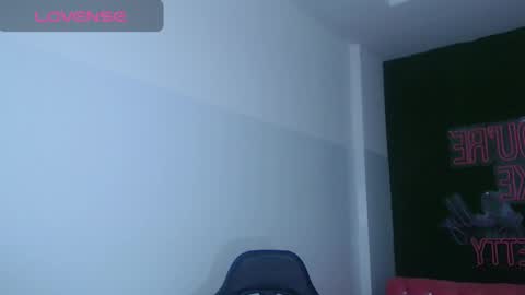 Brendi   online show from 02/13/25, 07:52