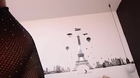 Snapshot of brenda_maz chatting on 03/09/25, 03:27 Brenda  online show from 03/09/25, 03:27