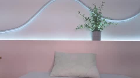 brenda_sky19 online show from 04/06/26, 12:06