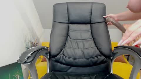 Brenda Skye online show from 12/12/24, 06:47