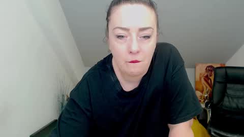 Brenda Skye online show from 12/17/24, 03:39